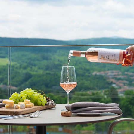 Wine & Spa Hotel Chukara 트리아브나 외부 사진