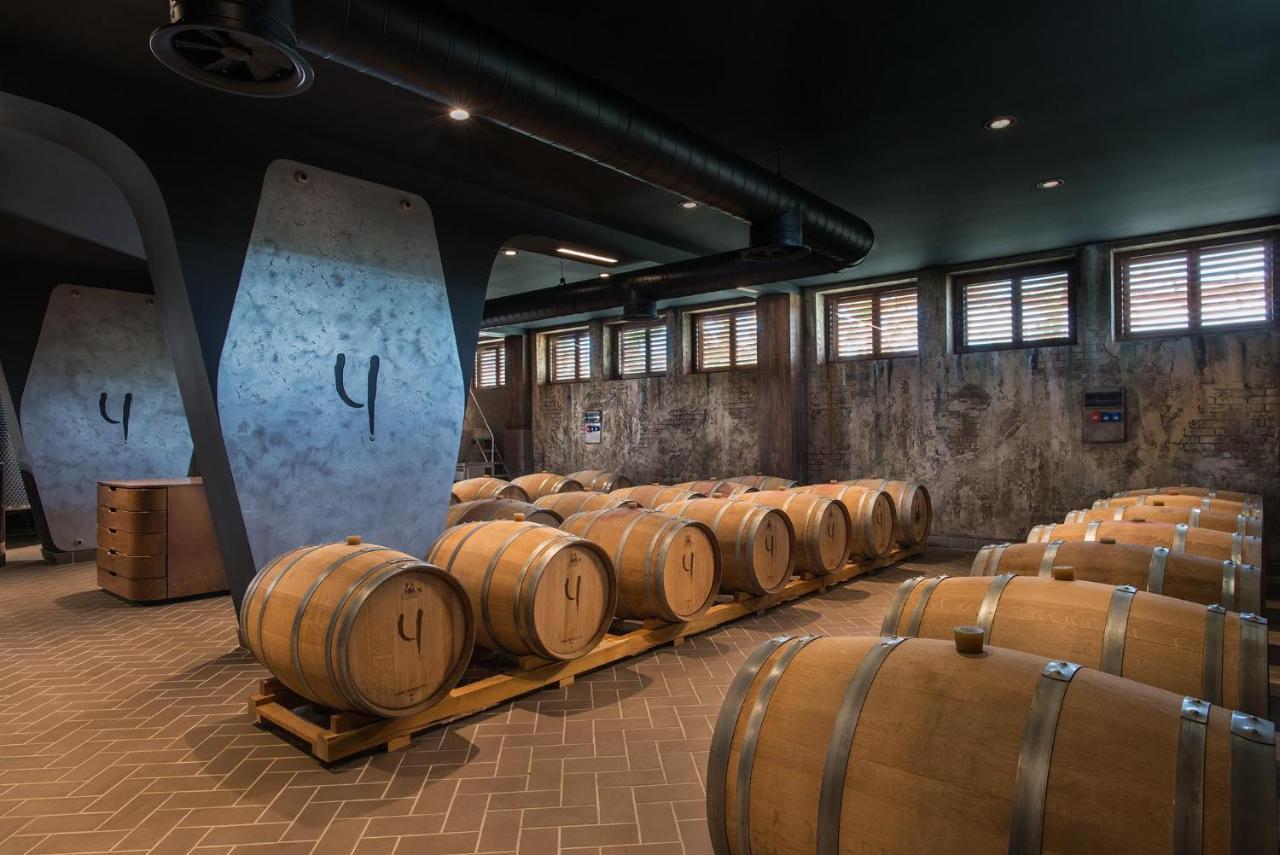 Wine & Spa Hotel Chukara 트리아브나 외부 사진